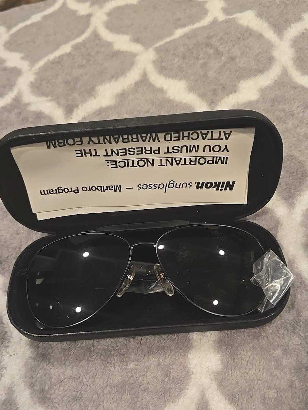New Vintage Nikon Men’s All Black Aviator Sunglasses with Dark Lenses Marlboro